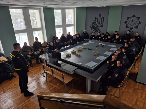 Бінарне заняття на тему ключові аспекти роботи психологів ДСНС Фото 2