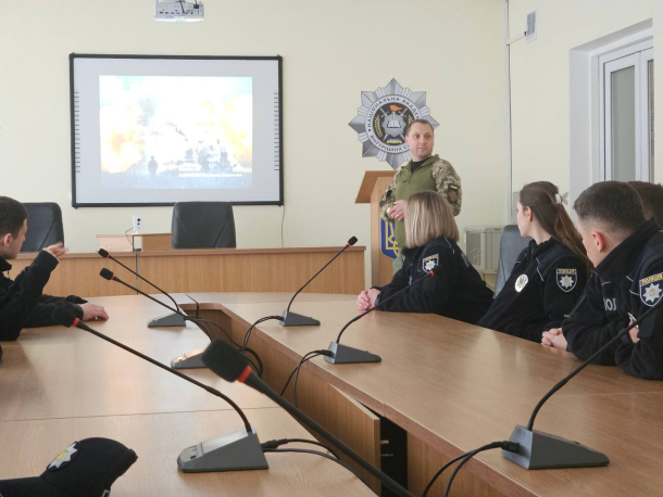 Зустріч із лікарем Владиславом Ващишином – капітаном медичної служби ЗСУ Фото 1