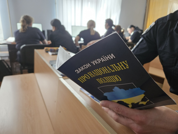 Слухачі КЦСПП завітали до київської гімназії Фото 1