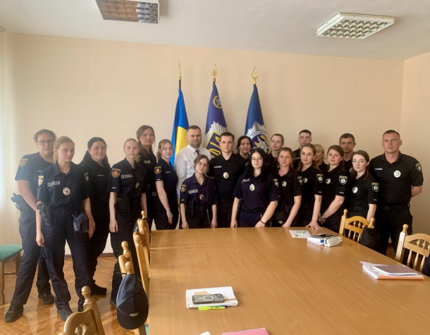 Бінарне заняття на тему «Особливості забезпечення безпечного освітнього середовища. Фото 1